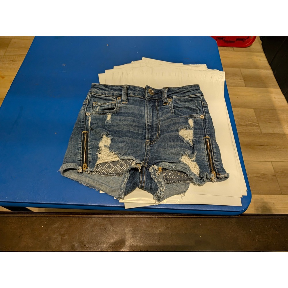 American Eagle Super Hi-Rise Shortie Distressed Denim Shorts Blue Size 00 Zip